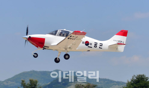 공사 KT-100 불시착 사고…프로펠러 축 마모로 엔진 정지