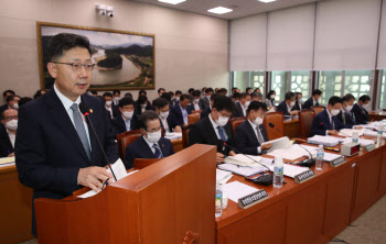 코로나19 어려움 겪는 농업인에 정책자금 추가 지원