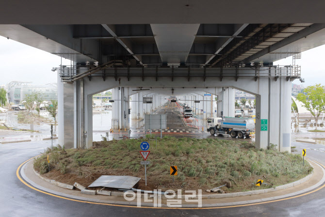 [포토]12일만에 모습 보인 서울 잠수교