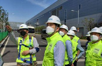 삼성, 文정부 ‘3대 중점 산업’에 집중…180조 투자·4만명 고용 약속 지켰다