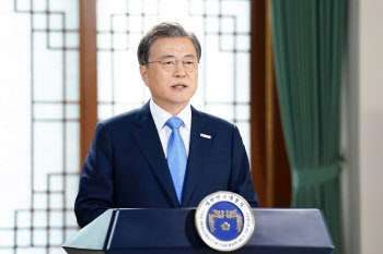 ‘韓 제안’ 첫 UN기념일..文대통령 “푸른하늘 되찾을 것”