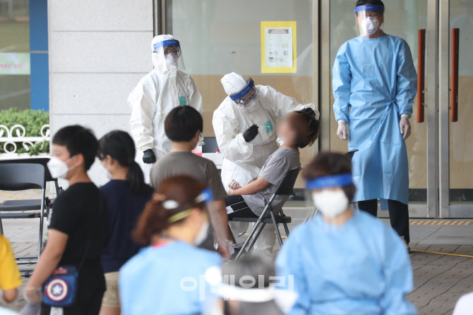 코로나19 방역으로 업무정지 영업장…'간이절차'로 10만원 손실보상