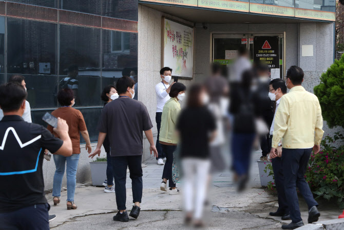 "교회 비난 부당하고 편파적"..감리교 목사, 대면예배 촉구