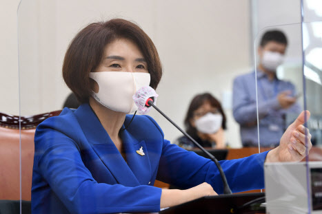 보건복지위, '독감백신 상온노출' 신성약품 대표 국감 호출