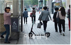 도로위 애물단지 '공유 퍼스널 모빌리티' 주차 가이드라인 나온다