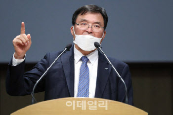 '인국공 사태' 논란 구본환 인천공항공사 사장 결국 해임