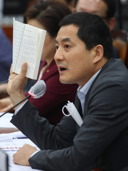 “5년간 휴대전화 명의도용 7000건…피해액 70억 육박”