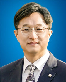 1919년생 '만 100세↑' 의사도 면허 신고했다
