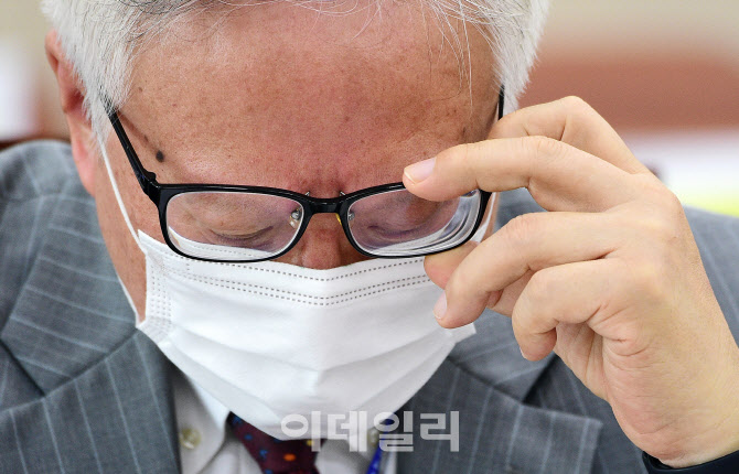 [포토]이윤성 국시원장, '의사 국시 재응시, 국민 감정과 분리해야'