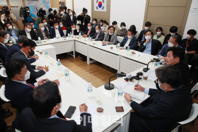 [포토]원희룡 제주지사, '마포포럼 강연'