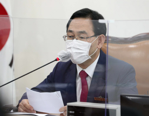 주호영 “민주당 특검 깔아뭉개면 장외투쟁도 고려”