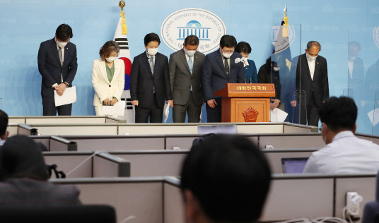 잇따른 택배 노동자 사망에… 與, CJ대한통운·쿠팡 증인 요구