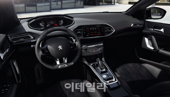 2021년형 ‘푸조 308 GT 팩’ 출시…디지털 아이콕핏 적용