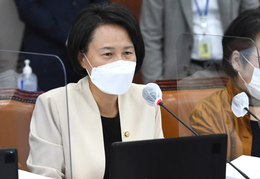 [2020국감]강은미 “제주 난개발 환경파괴…환경영향평가법 개선 시급”