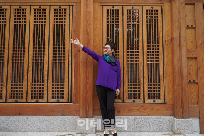 음악평론가 현경채와 함께 떠나는 '돈화문 나들이'
