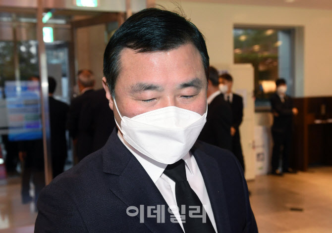 [포토]故 이건희 삼성 회장 빈소 찾은 노태문 삼성전자 IT·모바일(IM) 사장