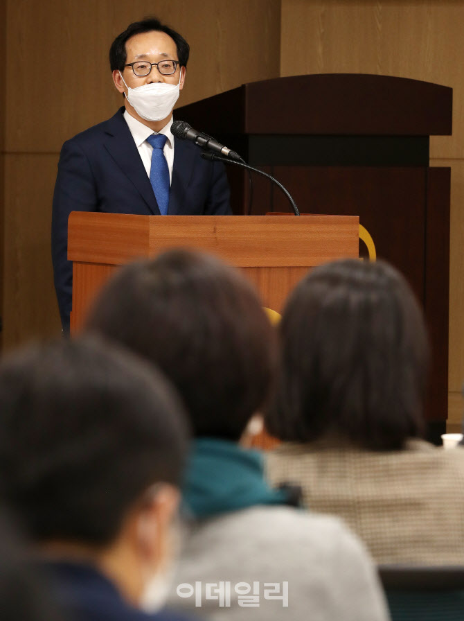 [포토]축사하는 김홍진 국토부 주택토지실장