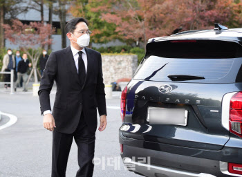 이재웅, '상속세 인하' 주장에 "일고의 가치도 없다..자업자득"