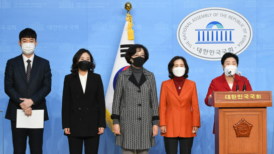국민의힘 “與, 책임 있는 도리는 보궐선거 후보 공천 않는 것”