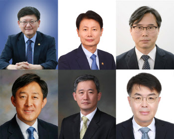 文대통령, 차관급 12명 인사..대폭 물갈이(종합)
