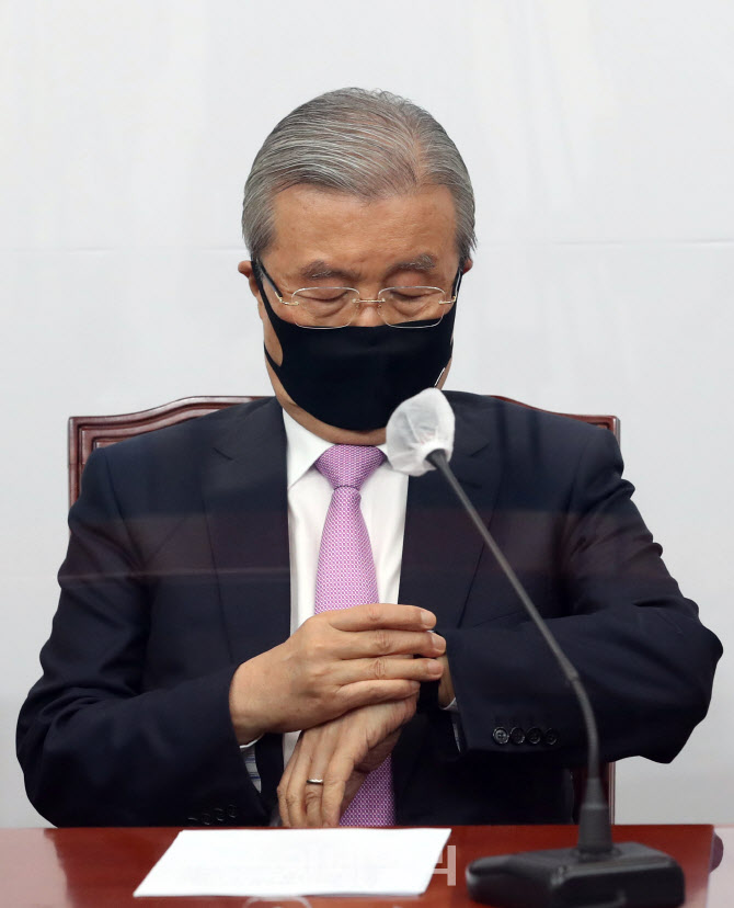 서울시 후보 공청회 野 지도부 출동… ‘여론 비율↑’ 무게