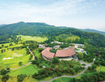 [마켓인]아시아나항공, 용인 골프장 등 금호리조트 매각 본격 추진