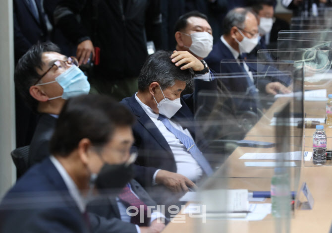 [포토]'표정 어두운 해운선사 대표들'