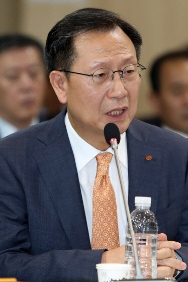 한전, '연료비연동제·환경요금 별도분리' 전기요금개편 시사