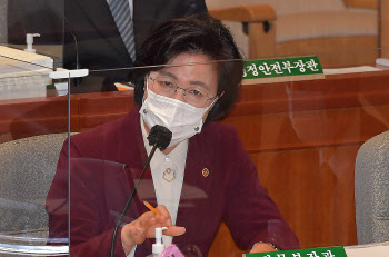 조두순 '악몽'에 나영이 가족 이사...추미애 "심리상태 확인"