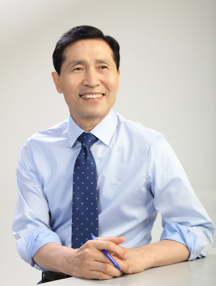 [인터뷰]이학영 "월성1호기 논란 소모적…생산적 논의해야"
