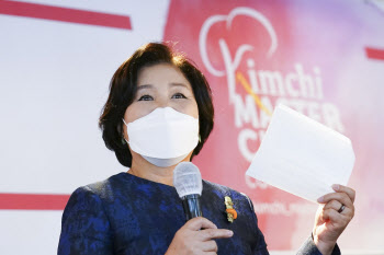 김정숙 여사 “文대통령, 김치 없으면 한끼도 못 먹어” 김치 적극 홍보