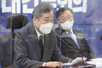 공수처를 둘러싼 정치역학