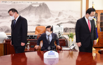 여야 ‘공수처’ 초강경 대치에 연말정국 먹구름