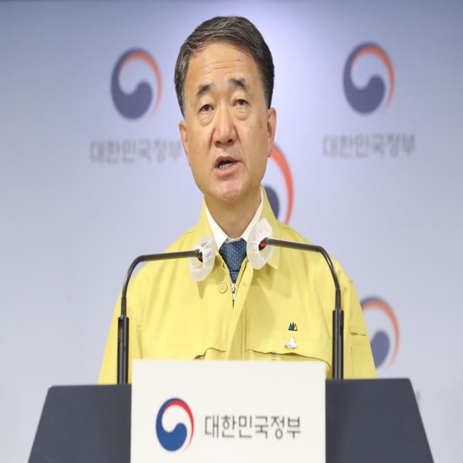 [밑줄 쫙!]‘3차 대유행’ 심각...오늘부터 ‘수도권 거리두기 2단계’