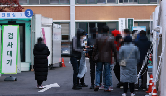 경남 창원시 단란주점 관련 13명 추가 확진…총 40명