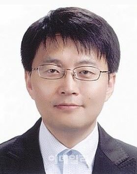 심익찬 삼성전기 전무, '제15회 전자·IT의 날'서 산업포장 수상