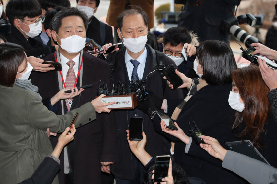 징계위, '尹 기피신청' 모두 기각…심재철은 회피