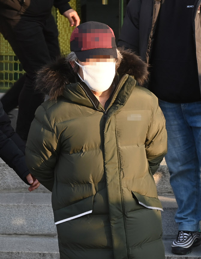 “목에서 술 요구”…17살부터 술 마신 조두순, ‘중독 증세 심각’