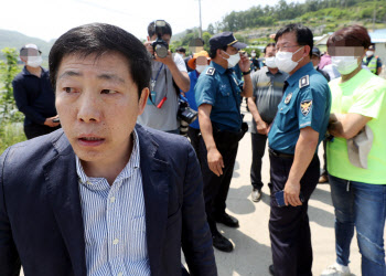 대북전단금지법 통과에…박상학 “계속 보낼 것” 반발