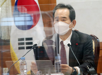 갈길 먼 코로나 백신 확보…하반기에나 상용화될 듯
