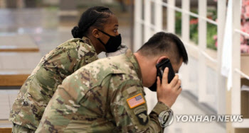 최근 입국 주한미군 장병·가족 21명 `코로나19 확진`