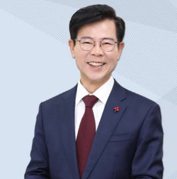 강릉시장 “갓길 주차 후 일출 사진 찍는 것도 안돼”