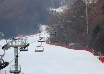 폐업 소상공인 16만명에 재도전 장려금 50만원씩 준다