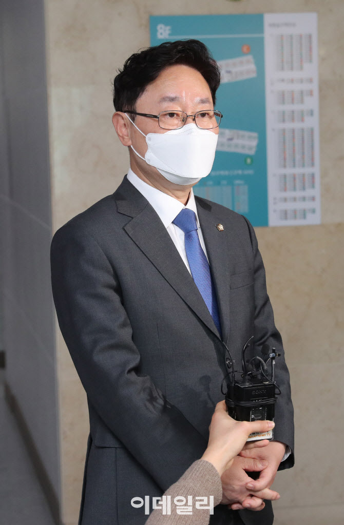 [퇴근길 뉴스]‘추미애 후임’ 박범계 “검찰 개혁 완수할 것”
