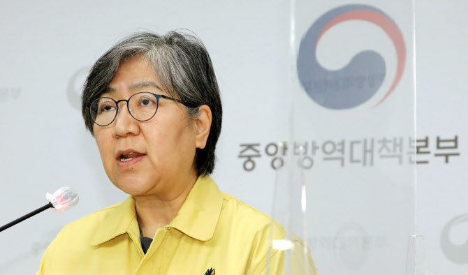 정은경 "학원운영 완화, 형평성 문제제기 잘 알아"
