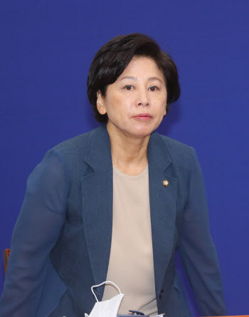 침묵 깬 남인순 해명…"박원순 성추행 피소 유출이 아니라 질문"