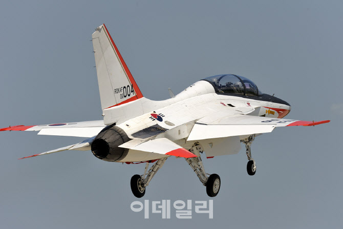 軍 코로나19 확진 5명 추가…공군훈련비행단서 4명 나와