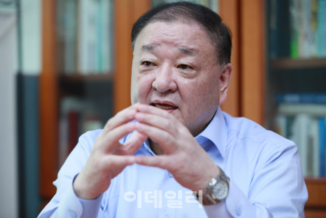 강창일 “스가 총리 만나 文대통령과의 만남 제안할 것”