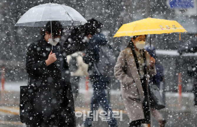 [포토]눈보라 몰아치는 서울