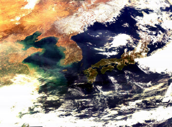 7200억 투입한 '천리안위성' 6월 환경 정보 공개..미세먼지도